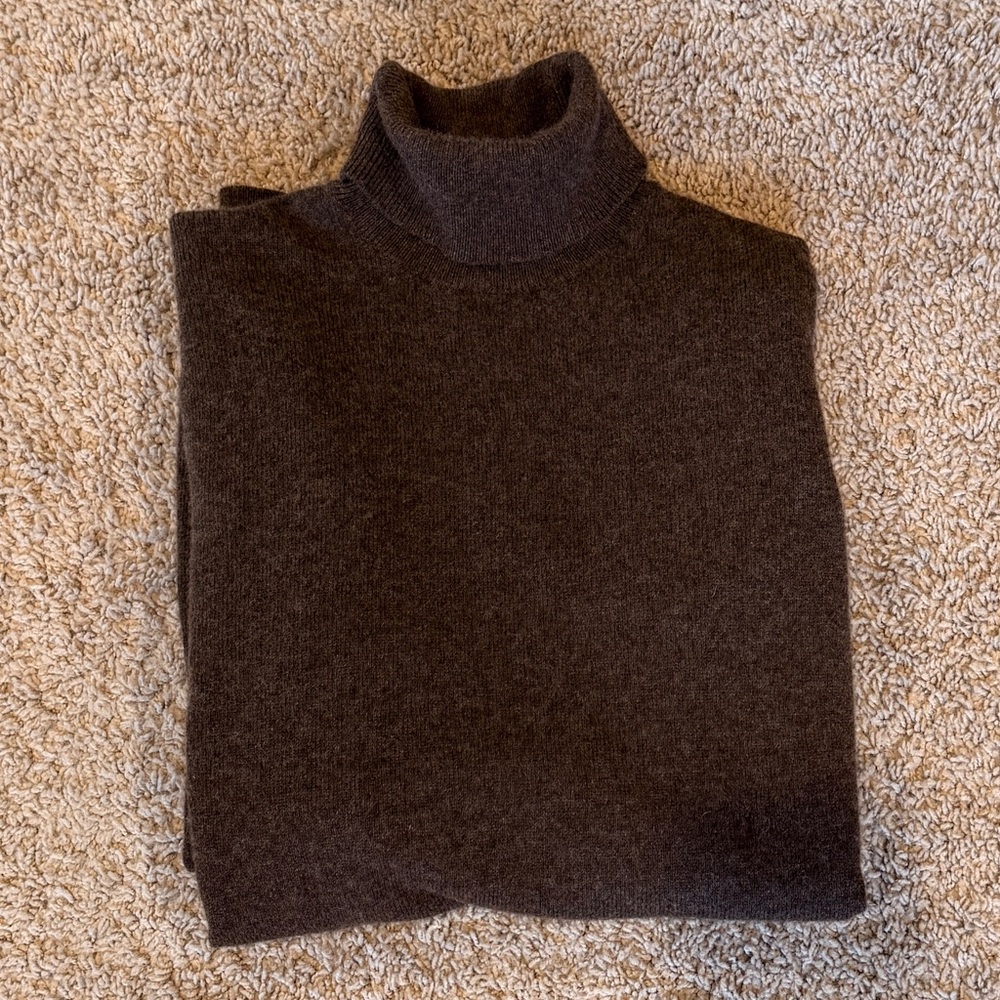 Men’s Brooks Brothers Medium Cashmere Turtleneck Sweater - Brown